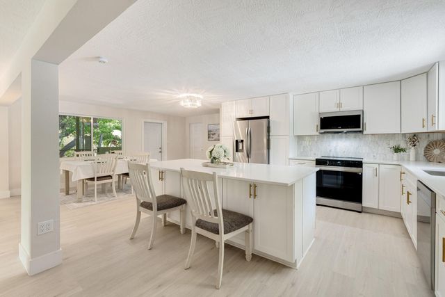 82260 Overseas Highway, Upper Matecumbe Key Islamorada, FL 33036