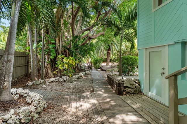 82260 Overseas Highway, Upper Matecumbe Key Islamorada, FL 33036