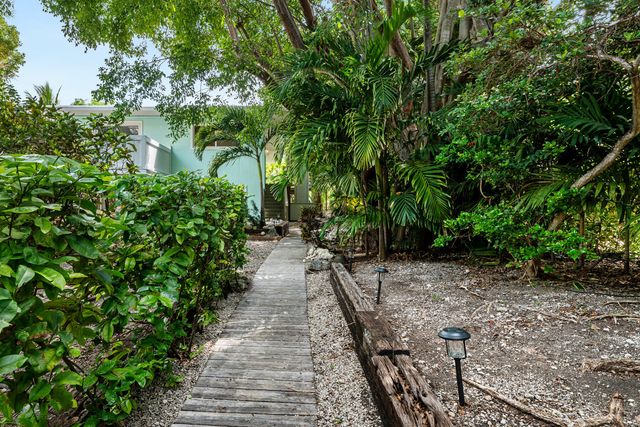 82260 Overseas Highway, Upper Matecumbe Key Islamorada, FL 33036