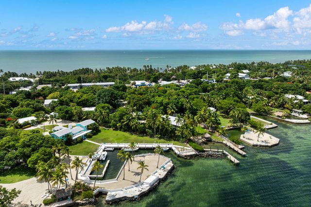 82260 Overseas Highway, Upper Matecumbe Key Islamorada, FL 33036