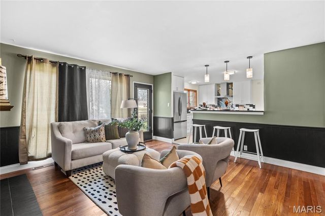 2175 Somerset Drive, Florissant, MO 63033