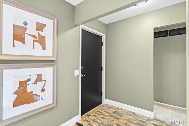 2175 Somerset Drive, Florissant, MO 63033