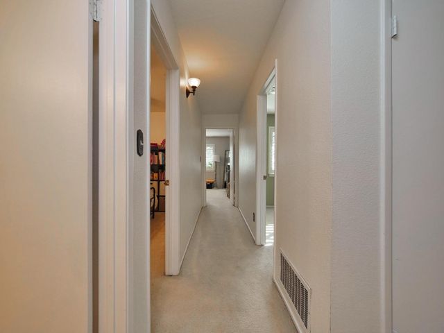 7011 Shoreham, Stockton, CA 95207