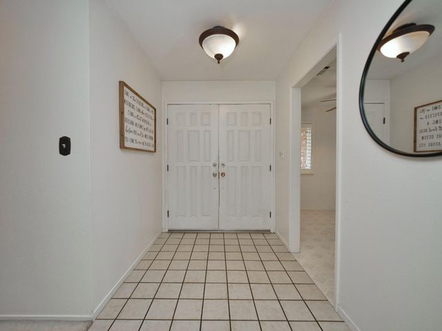 7011 Shoreham, Stockton, CA 95207