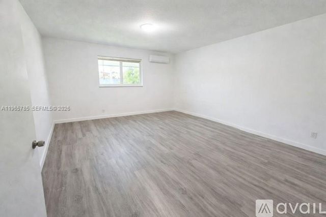 2308 NW 3rd Ave 3, Wilton Manors, FL 33311