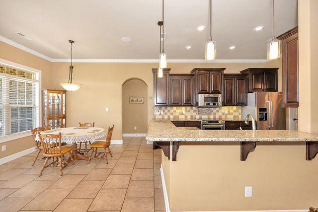 22104 Kennemer Ln, Athens, AL 35613