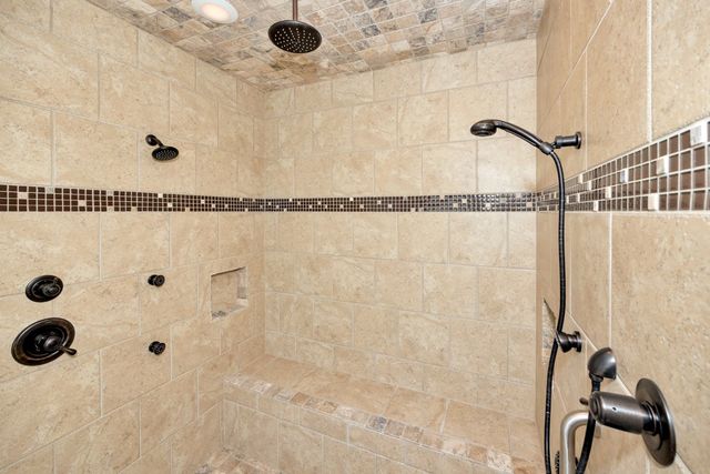 22104 Kennemer Ln, Athens, AL 35613