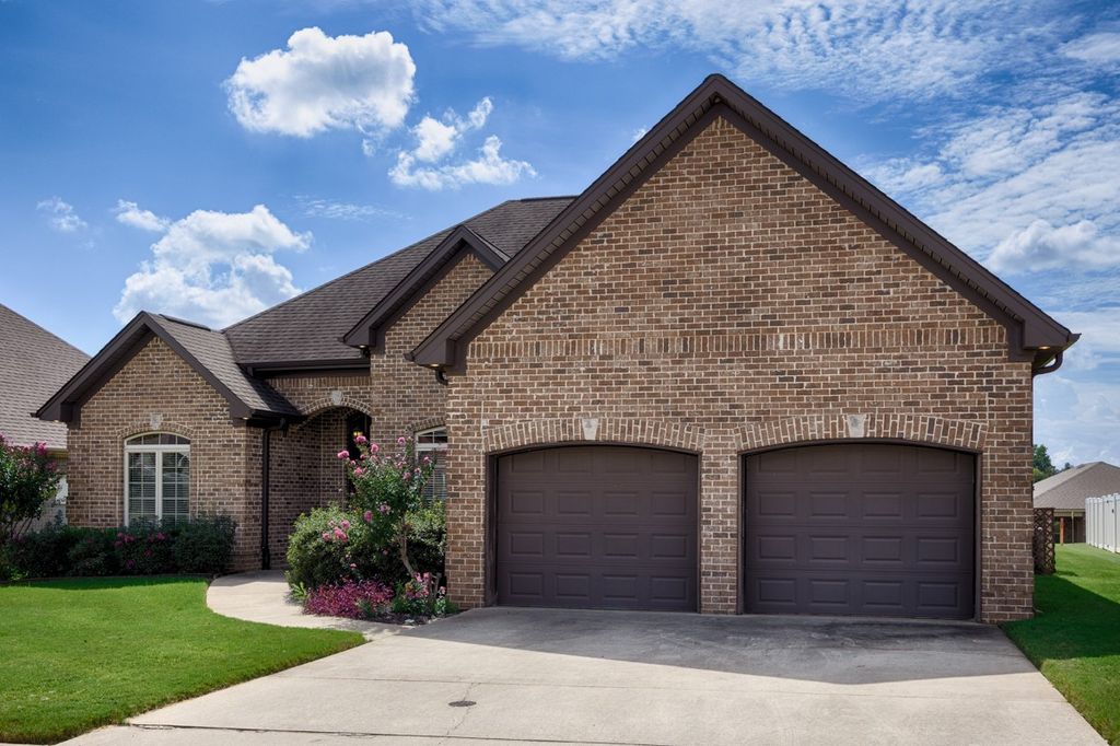 22104 Kennemer Ln, Athens, AL 35613