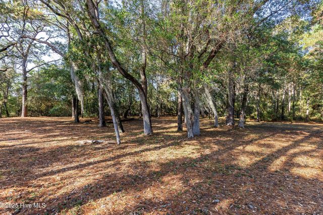 4002 Barnes Bluff Drive SE, Boiling Spring Lakes, NC 28461