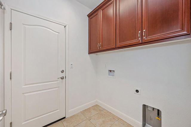 3700 Giggs Way, Roseville, CA 95661