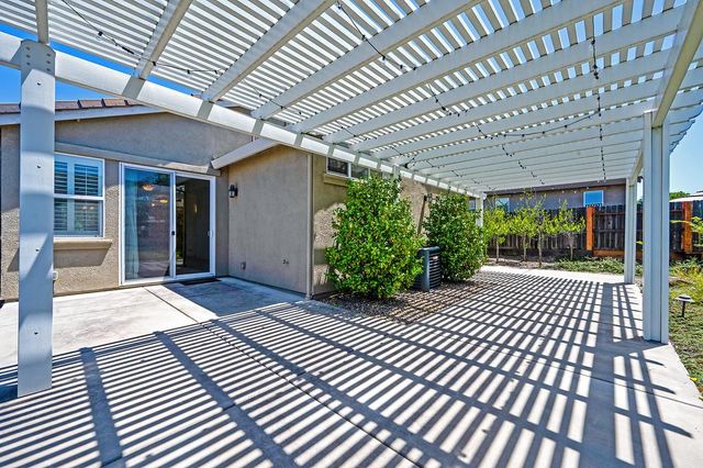 3700 Giggs Way, Roseville, CA 95661