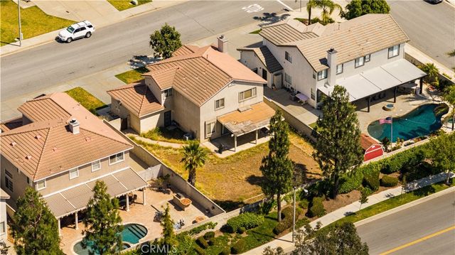 6766 Royal Crest Court, Fontana, CA 92336