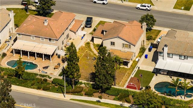 6766 Royal Crest Court, Fontana, CA 92336