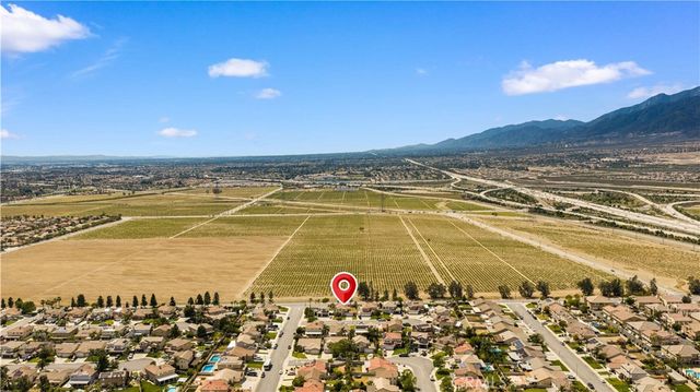 6766 Royal Crest Court, Fontana, CA 92336