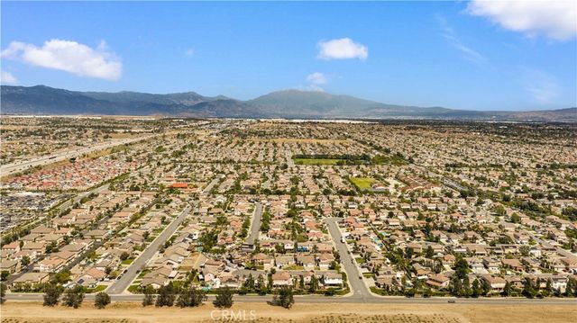 6766 Royal Crest Court, Fontana, CA 92336