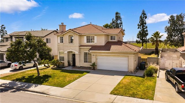 6766 Royal Crest Court, Fontana, CA 92336