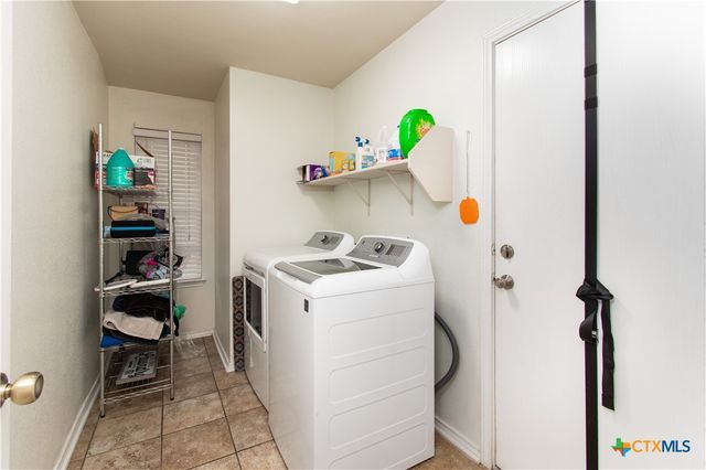 322 Fallen Leaf Lane, Temple, TX 76502