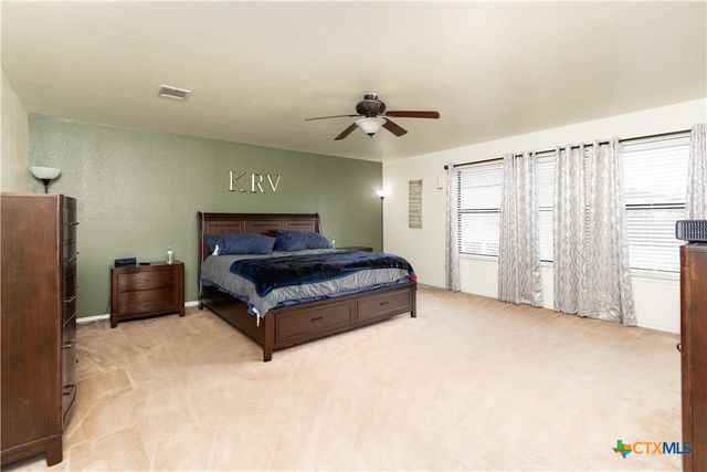 322 Fallen Leaf Lane, Temple, TX 76502