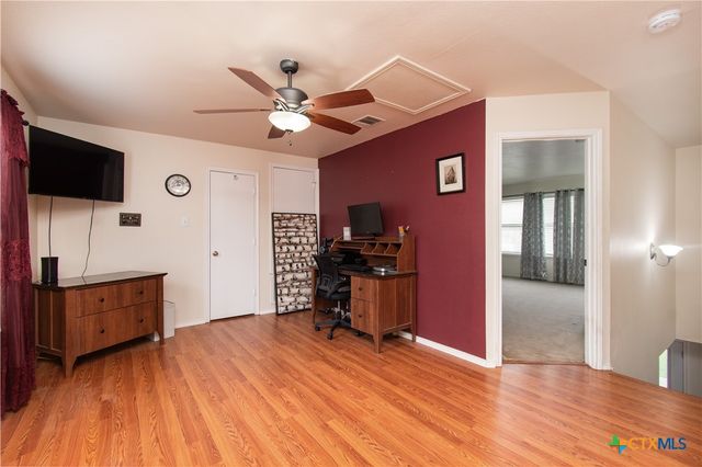 322 Fallen Leaf Lane, Temple, TX 76502