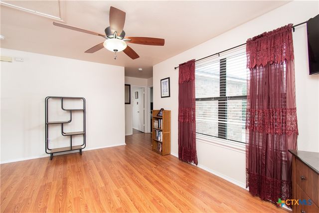 322 Fallen Leaf Lane, Temple, TX 76502