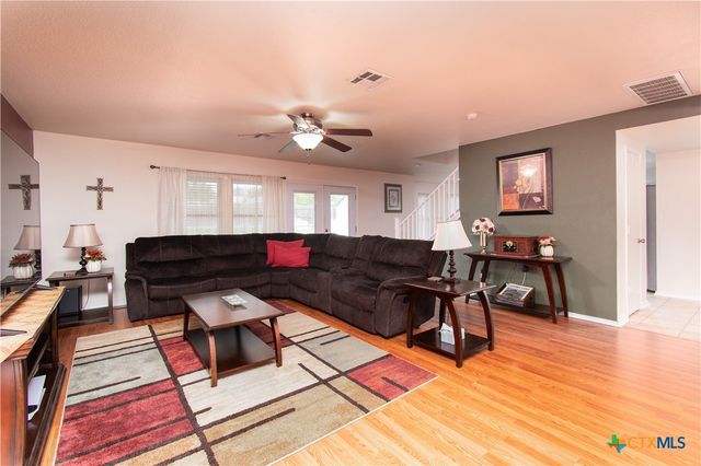 322 Fallen Leaf Lane, Temple, TX 76502