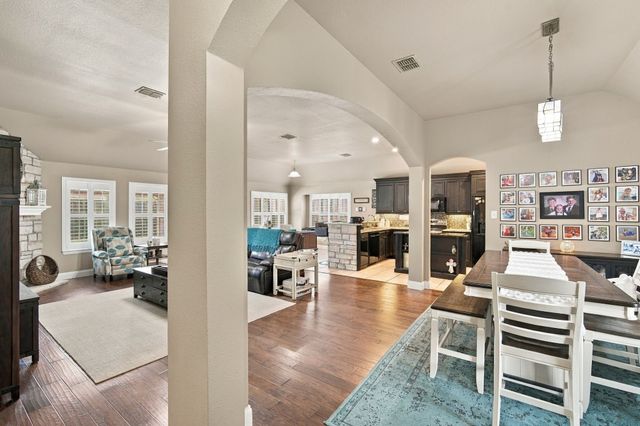 501 Branchwood Drive, Midlothian, TX 76065