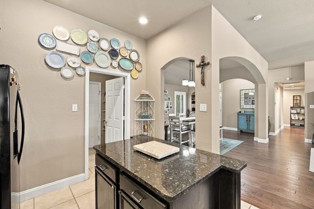 501 Branchwood Drive, Midlothian, TX 76065