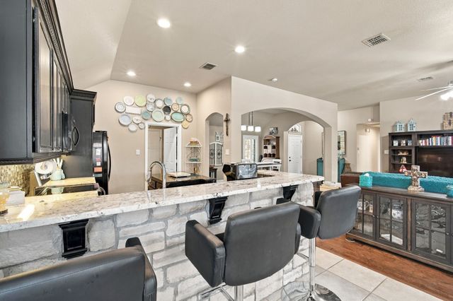 501 Branchwood Drive, Midlothian, TX 76065