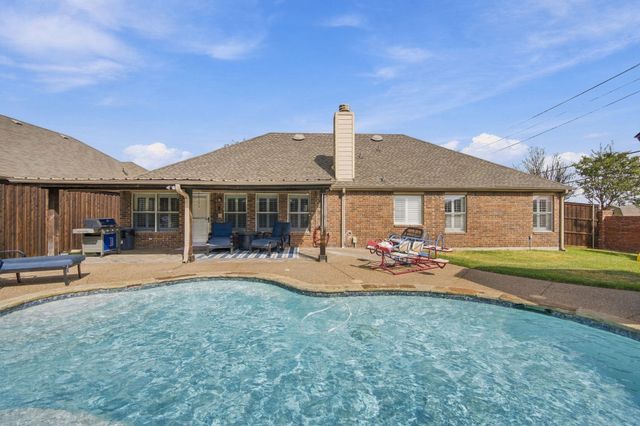 501 Branchwood Drive, Midlothian, TX 76065