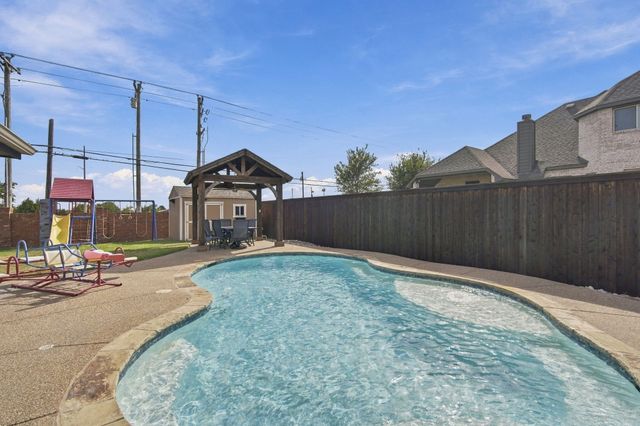 501 Branchwood Drive, Midlothian, TX 76065