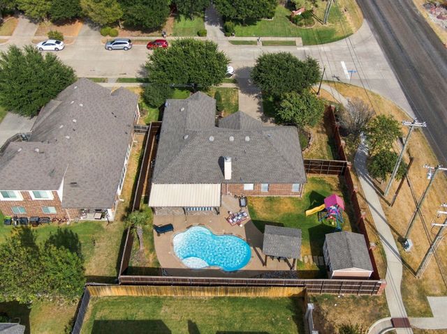 501 Branchwood Drive, Midlothian, TX 76065