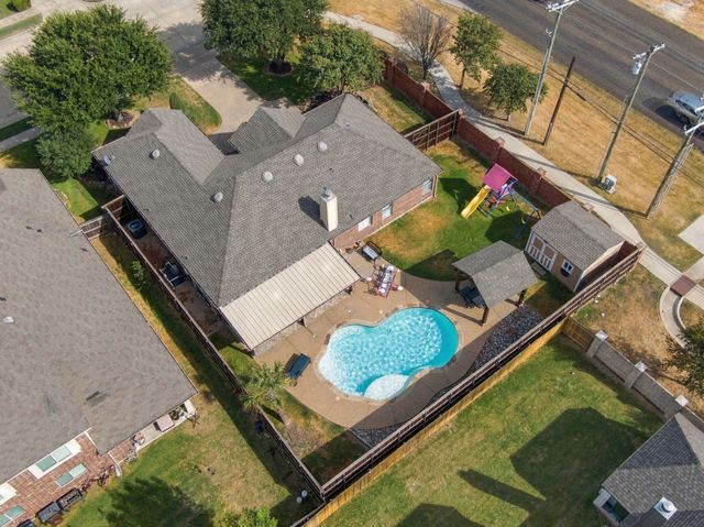 501 Branchwood Drive, Midlothian, TX 76065