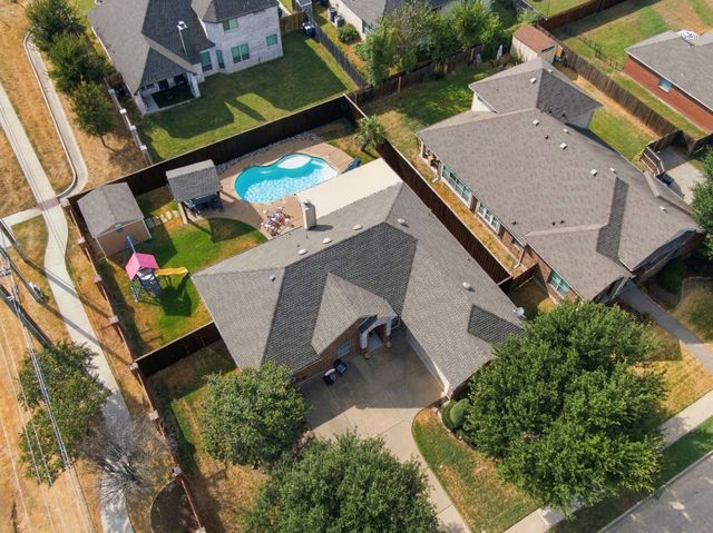 501 Branchwood Drive, Midlothian, TX 76065