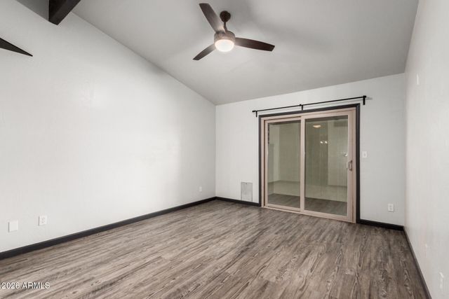 1384 N CARRIAGE Lane, Chandler, AZ 85224