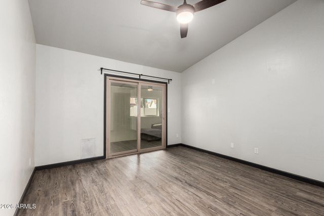 1384 N CARRIAGE Lane, Chandler, AZ 85224