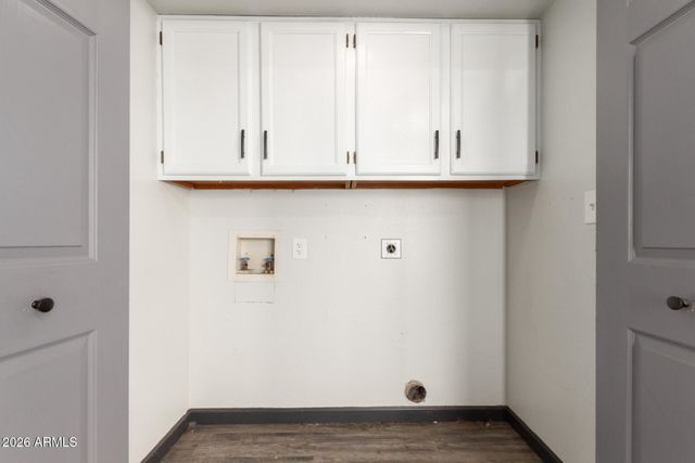 1384 N CARRIAGE Lane, Chandler, AZ 85224