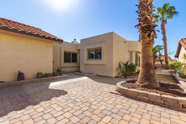 1384 N CARRIAGE Lane, Chandler, AZ 85224