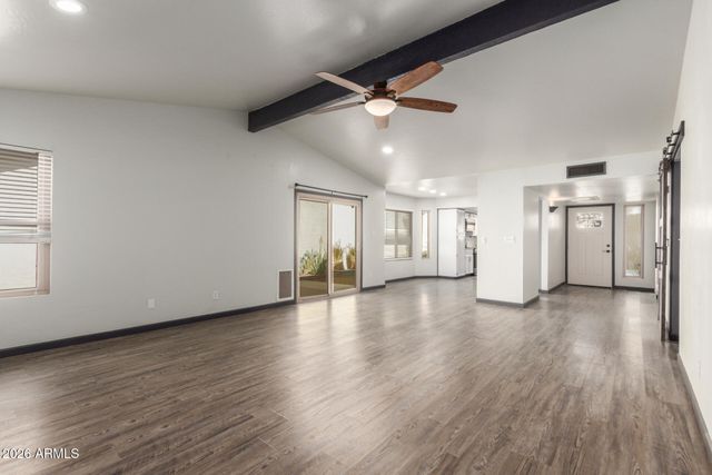 1384 N CARRIAGE Lane, Chandler, AZ 85224