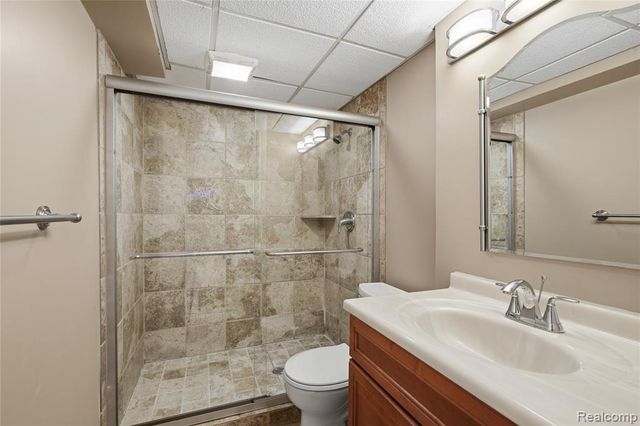 5828 Dawn Ridge Drive, Troy, MI 48098