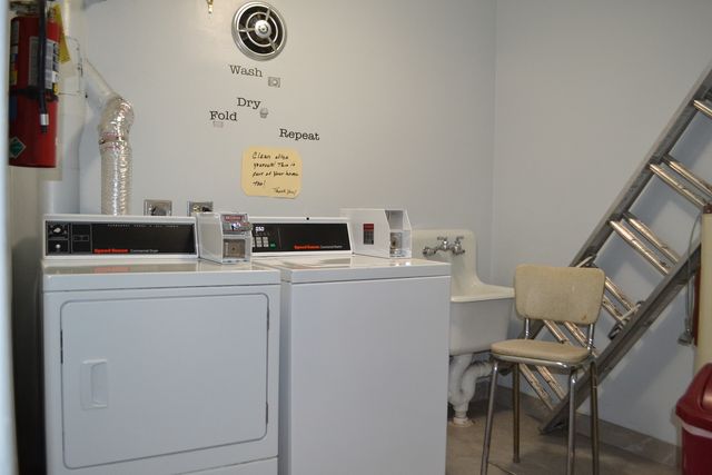 10048 S Pulaski Road 3E, Oak Lawn, IL 60453