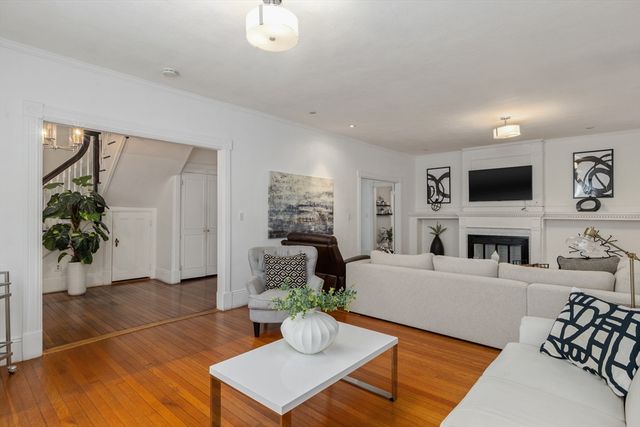 16 Logan St, Lawrence, MA 01841