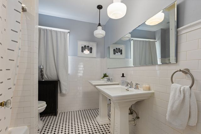 16 Logan St, Lawrence, MA 01841