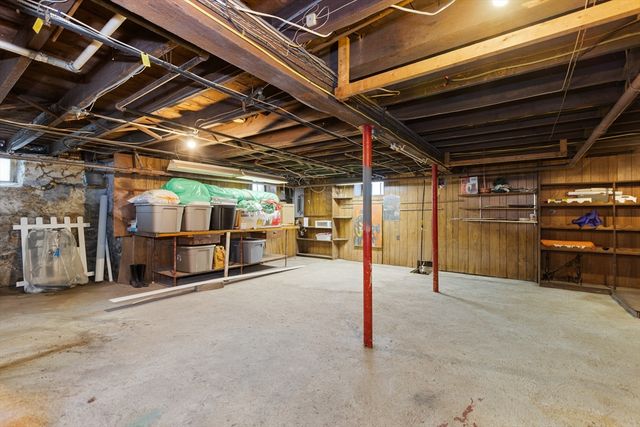 16 Logan St, Lawrence, MA 01841