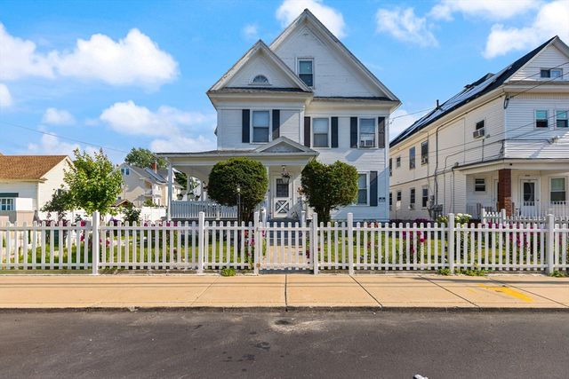 16 Logan St, Lawrence, MA 01841