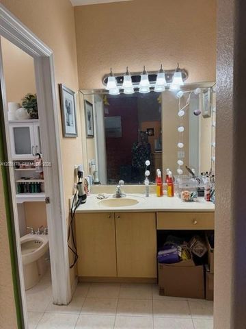 18201 SW 144th Ct, Miami, FL 33177