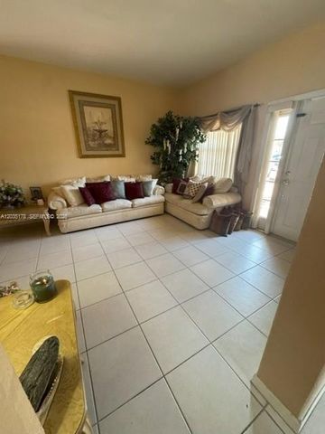 18201 SW 144th Ct, Miami, FL 33177