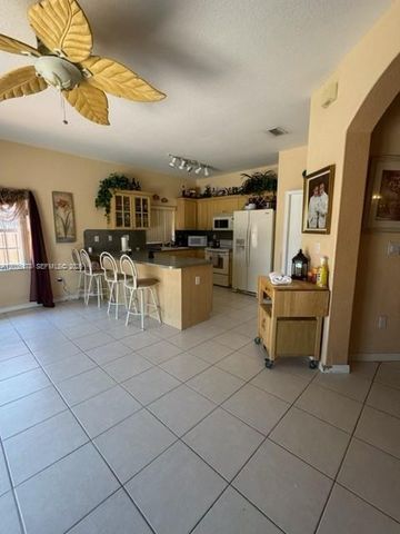 18201 SW 144th Ct, Miami, FL 33177