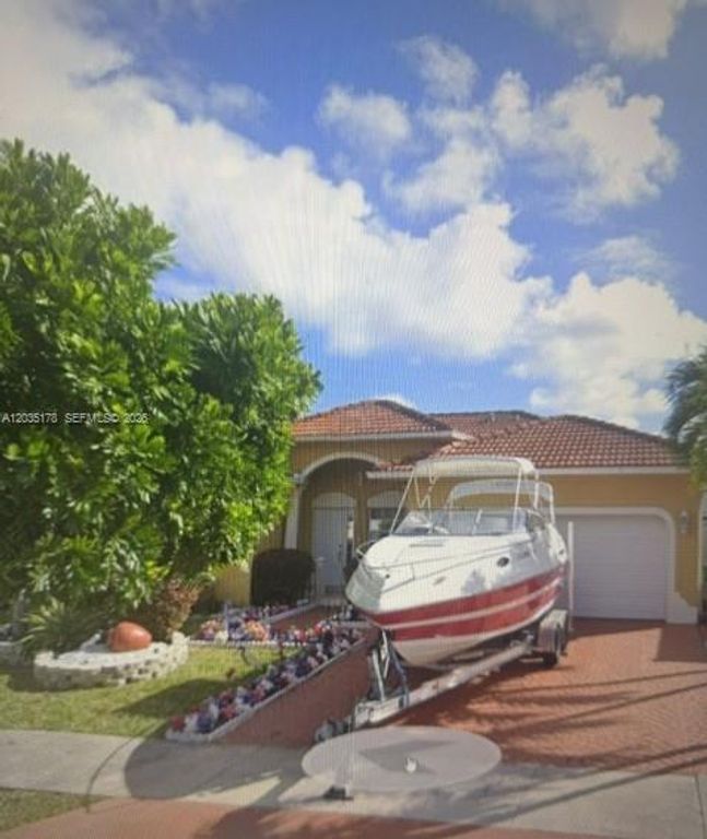 18201 SW 144th Ct, Miami, FL 33177