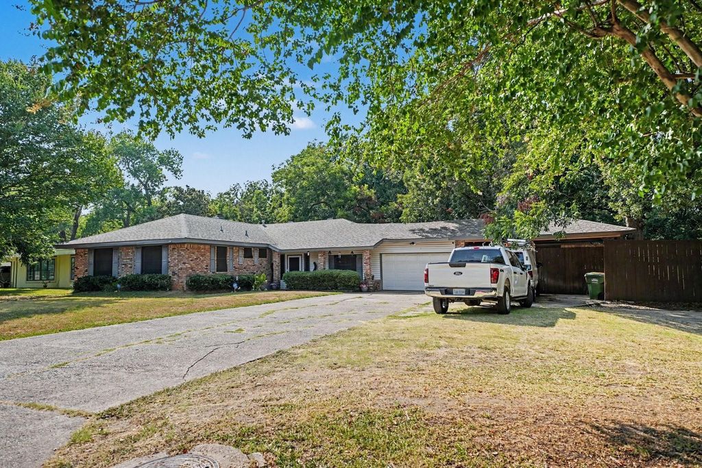 737 Judy Lane, Seagoville, TX 75159