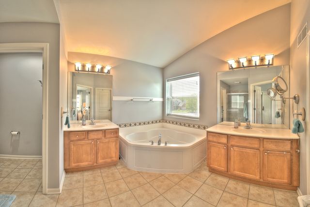 24818 Newberry Way, Plainfield, IL 60585